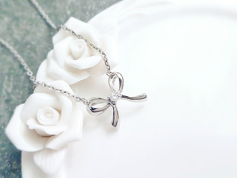 [Out of print products] Bow-shaped steel chain - Necklaces - Stainless Steel Silver