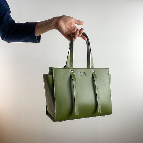 Lamponi Green messenger bag, Green crossbody bag, Green leather purse, Top handle bag