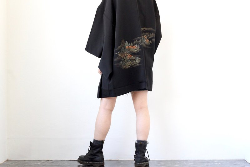 kimono, EXCELLENT VINTAGE, black haori /4124