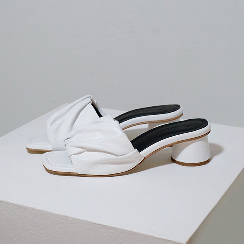 White : BLOSSOM Opentoe Heels - 革靴 - 革 レッド