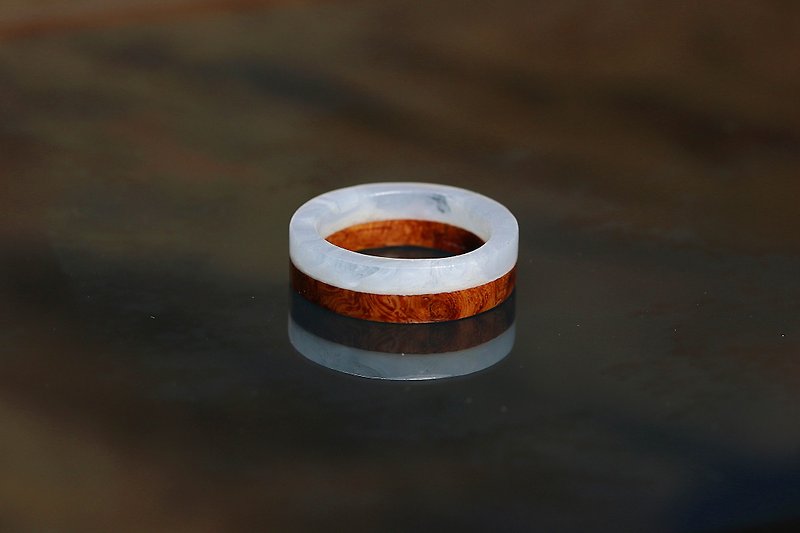 【Customized Gift】Your nympheart ring - Tap layers shape / Burl wood