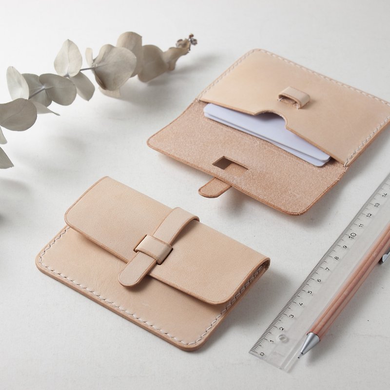 SEANCHY fully handmade genuine leather business card holder card holder carry-on bag can be customized with original design - ที่ใส่บัตรคล้องคอ - หนังแท้ สีนำ้ตาล