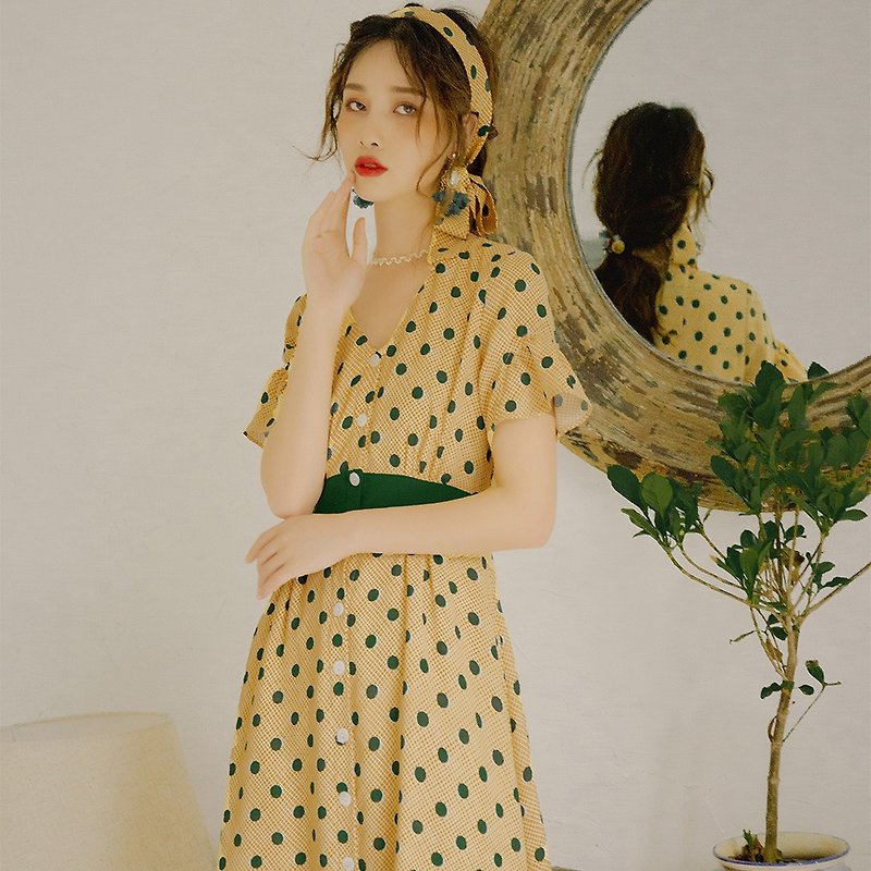 With hair band 2020 summer new retro chiffon V-neck polka dot dress dress 9382 - One Piece Dresses - Polyester Yellow
