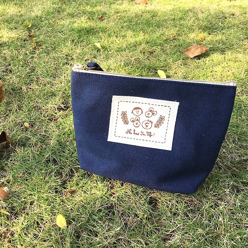 FiFi Cotton Canvas Multipurpose Bag - Blue - กระเป๋าเครื่องสำอาง - ผ้าฝ้าย/ผ้าลินิน สีน้ำเงิน