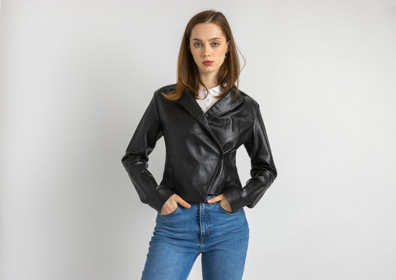 90s Woman Black The Leather Shop Biker Leather Motorcycle Jacket Small 6183 - 女大衣/外套 - 真皮 黑色