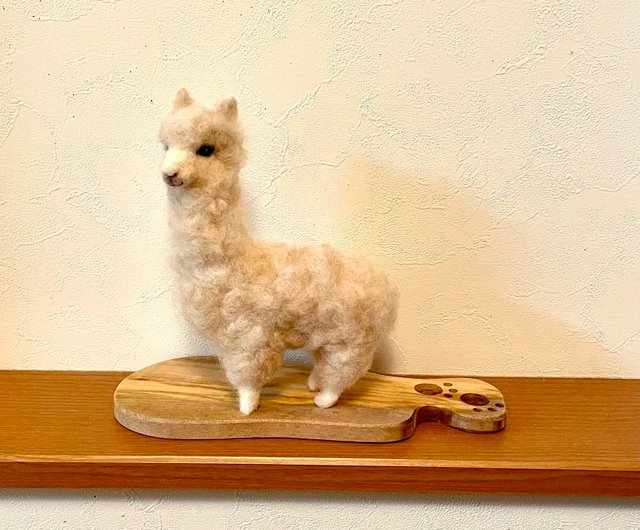 ラクダ(羊毛フェルト)ホワイト ラクダ(羊毛フェルト)ホワイト