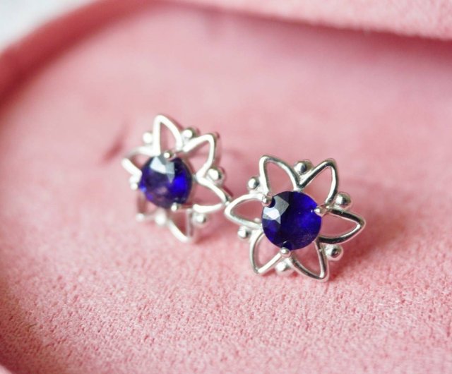 Beautiful silver925 earrings handmade with natural stone with natural stone blue sapphire handmade natural color aaaquality stone healing