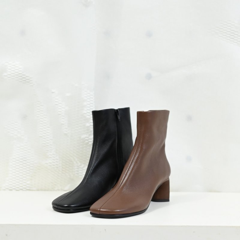 俐落方頭-軟羊皮粗舒適跟靴-棕色 - 女短靴/中筒靴 - 真皮 咖啡色