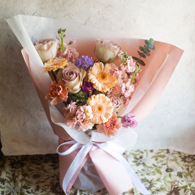 香檳粉紫鮮花花束 | 鮮花花束 | 可客製 | 紀念日禮物 | 情人節 - 乾燥花/永生花 - 植物．花 粉紅色