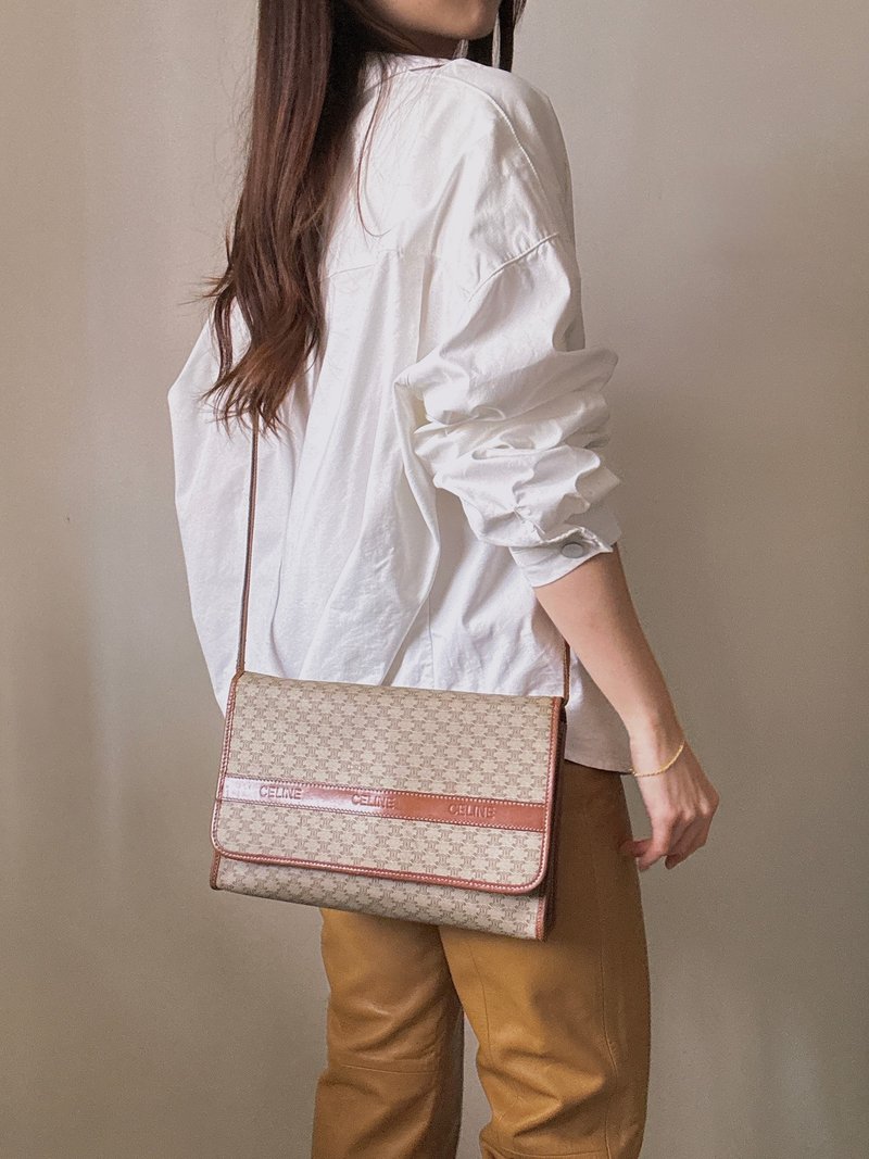 Vintage Authentic Celine Macadam Monogram Genuine Leather Convertible Bag - Shoulder Bag, Suitable for Men and Women - กระเป๋าแมสเซนเจอร์ - วัสดุกันนำ้ สีนำ้ตาล