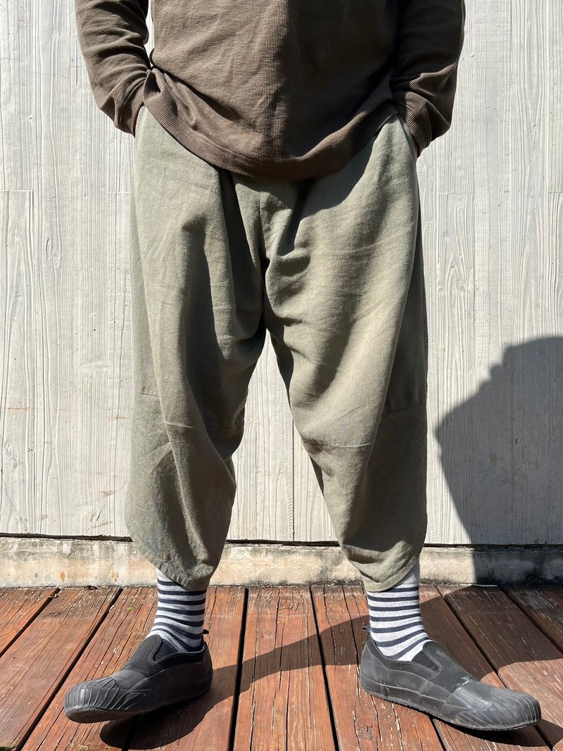 [Limited to buyers ordering] Slit tapered pants - natural Linen elastic band - กางเกง - ผ้าฝ้าย/ผ้าลินิน 