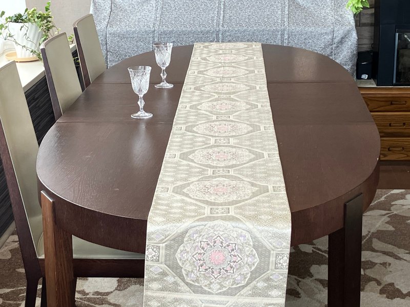 Japanese style silk table runner - ผ้ารองโต๊ะ/ของตกแต่ง - ผ้าไหม สีเงิน