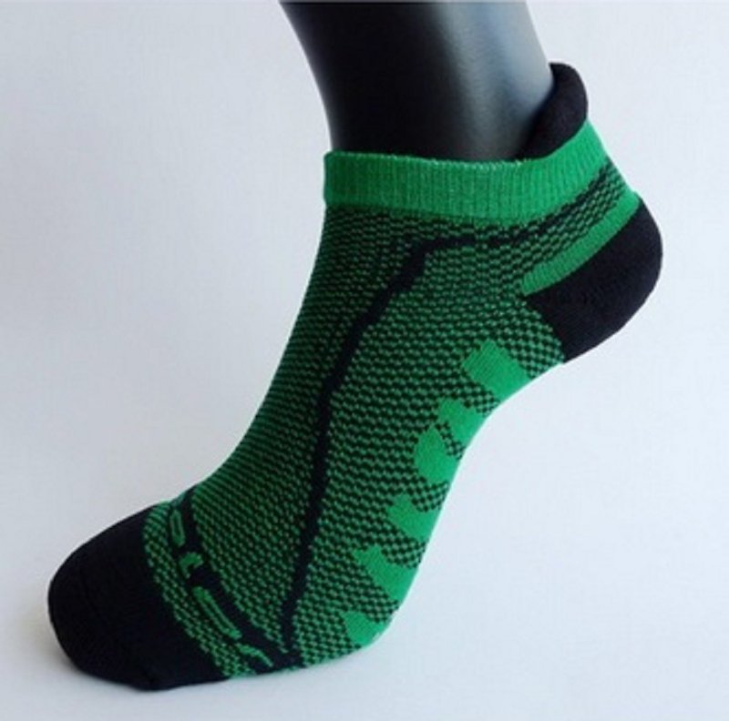 MIT 竹碳三跟透氣型氣墊止滑運動襪_綠 2入組