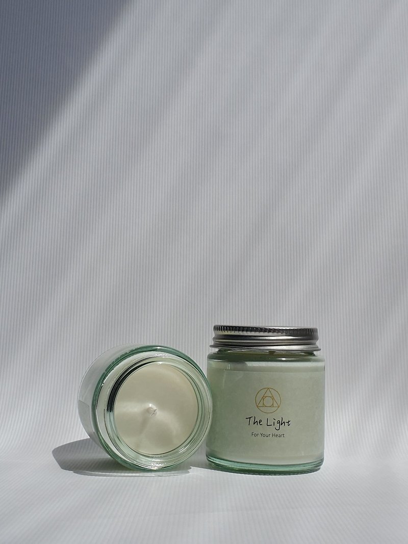 Light venting | Soy Wax essential oil-free candle | Relaxation, healing and stress relief energy | 70 ml - เทียน/เชิงเทียน - ขี้ผึ้ง ขาว