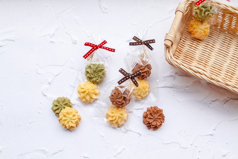 婚禮小物 2入花花手工曲奇餅乾(口味可選) - 基本1種搭配100份起 - 手工餅乾 - 新鮮食材 卡其色