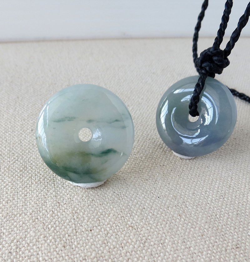 This year [Ping An‧ Ru Yi] Floating Flower Ping An Emerald Silk Wax Necklace [SW3] Four Strands * - Long Necklaces - Gemstone Black
