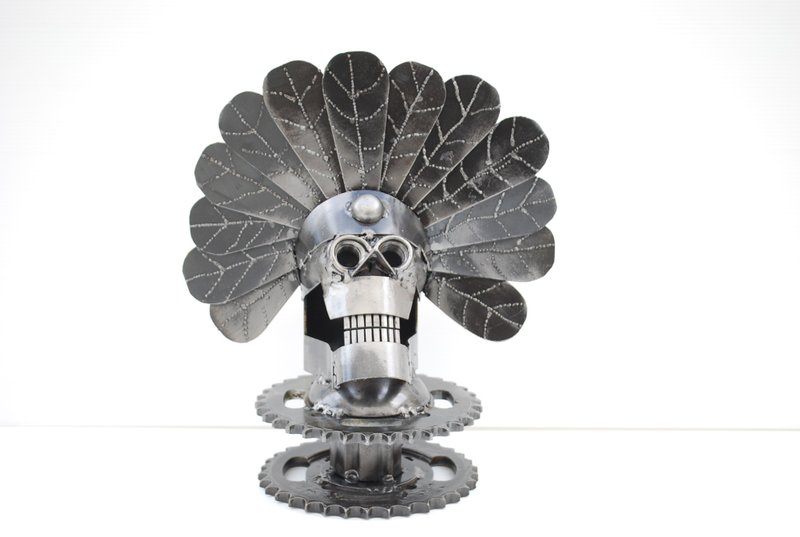 Halloween gift idea, METAL SCULPTURE Skull, Anniversary gift, Skull head model - 擺飾/家飾品 - 其他金屬 