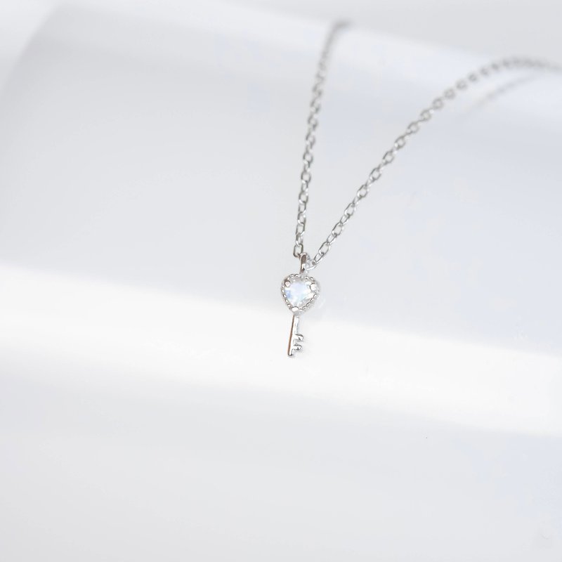 Moonstone 925 sterling silver love key necklace - Necklaces - Gemstone Blue