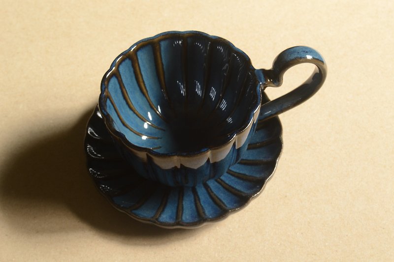 湛放藍菊型咖啡杯盤組  手沖濾杯 咖啡濾杯 咖啡濾器 母親節 禮物 - 咖啡杯/馬克杯 - 陶 藍色