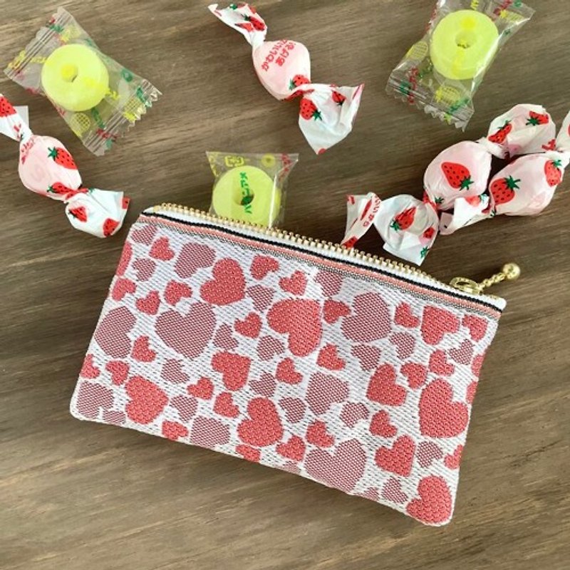 Pouch made of heart-patterned tatami edges - Toiletry Bags & Pouches - Other Materials Pink