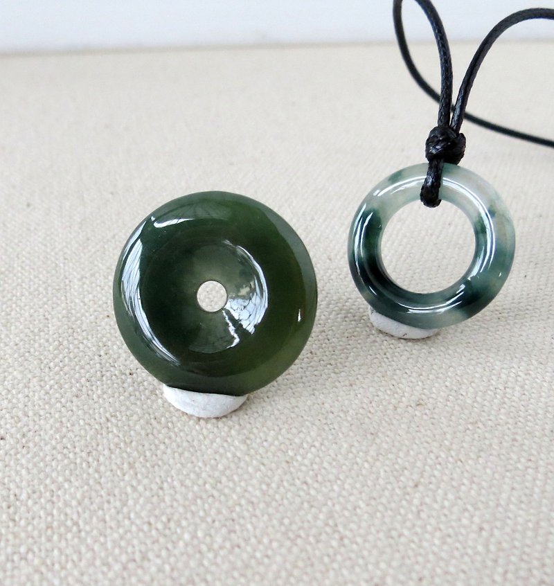[Ping An‧ Ruyi] Lucky buckle jade Korean Wax thread necklace*SF9*Fortune, evil spirits, anti villain - สร้อยคอยาว - เครื่องเพชรพลอย สีดำ