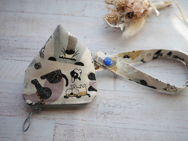 Dog stereo triangle pacifier bag - Other - Cotton & Hemp Gray