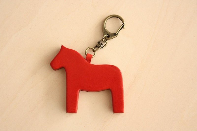 Leather hose key ring red