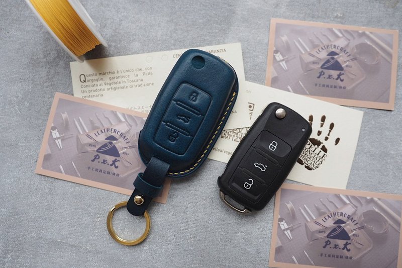 Foss Volkswagen car key case handmade cowhide custom lettering gift custom color - Keychains - Genuine Leather Multicolor