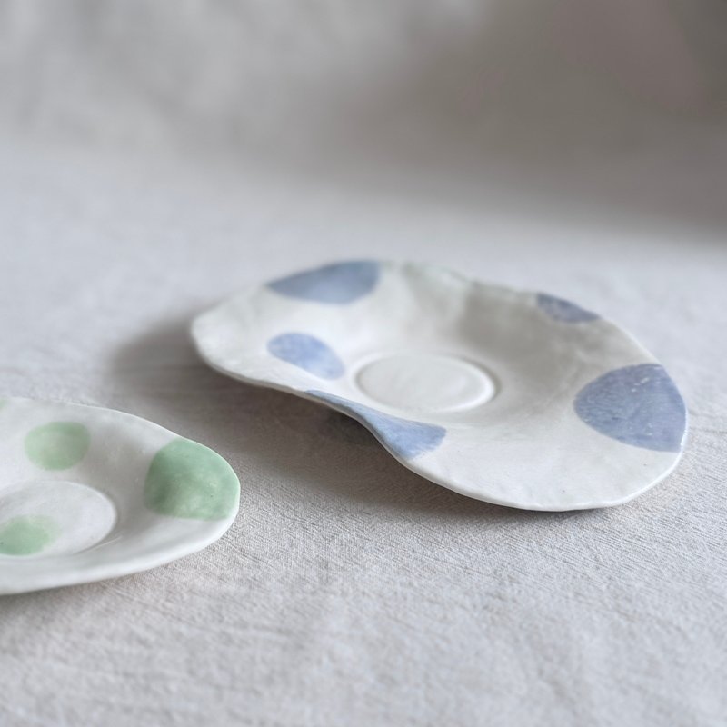 不規則圓點盤 - 碟/盤子/餐盤 - 陶 