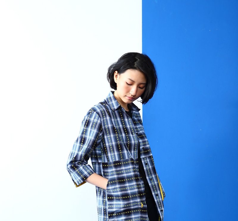 【高質感面料】W格紋直筒罩衫-藍