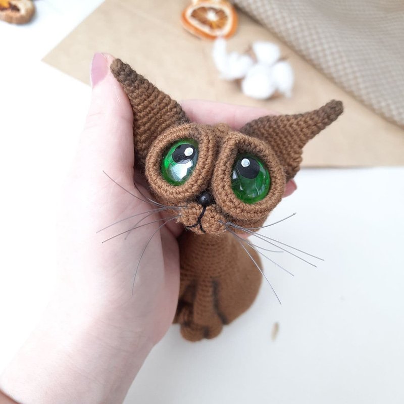 Siamese cat sculpture . Knitting sitting realistic pet replica 6 inch - ตุ๊กตา - ผ้าฝ้าย/ผ้าลินิน 