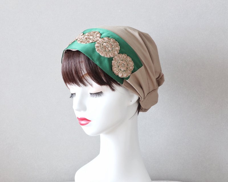艶やかな金糸刺繍&グリーンのサッシュベルトとフレンチベージュのヘアターバン 医療用帽子/ケア帽子 - 髮夾/髮圈 - 棉．麻 綠色