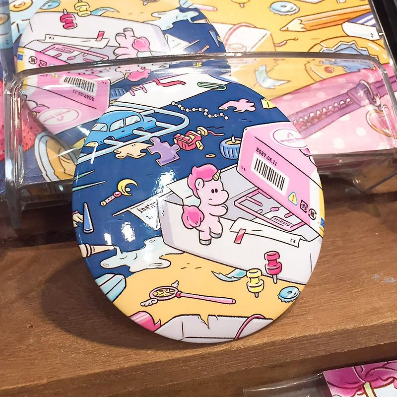 Plastic Badges & Pins Pink - Mikolu 75mm stand large pin