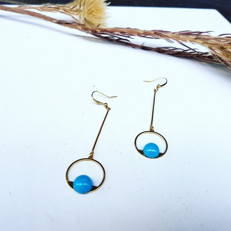 Copper Round Geometry Sky Blue Colored Beads Copper Handmade _ Earrings - ต่างหู - ทองแดงทองเหลือง สีน้ำเงิน