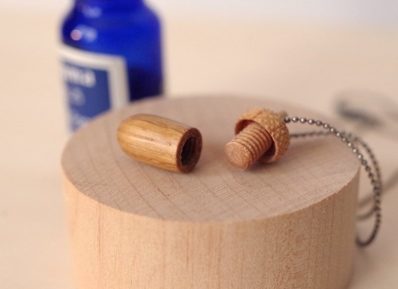 Wood Necklaces Orange - Aroma diffuser,  Pendant, Wood Carving Acorn, Oak & Maple
