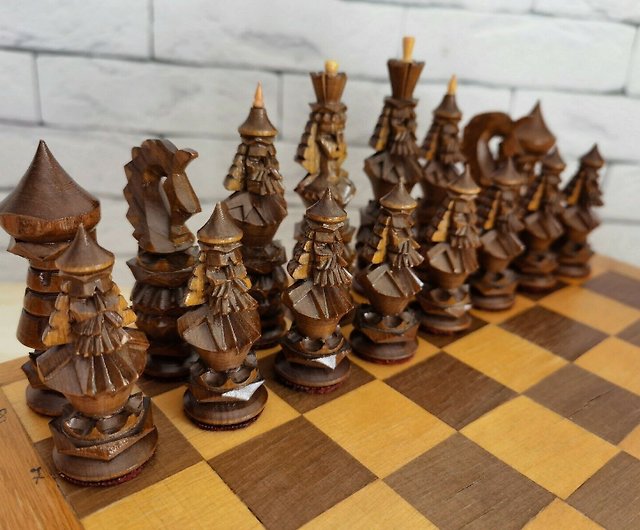 インドネシア☆木彫りチェス＆折りたたみ盤木彫りチェスピースキングの