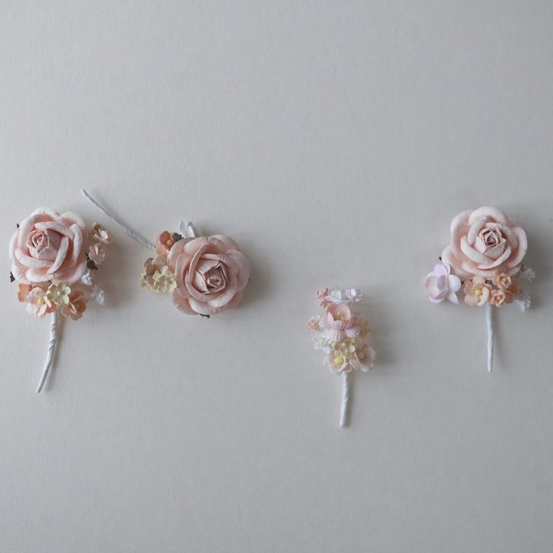 Paper Flower, 4 pcs. Boutonnière, wedding, Egg yellow, pink, white color. - 胸針 - 紙 粉紅色