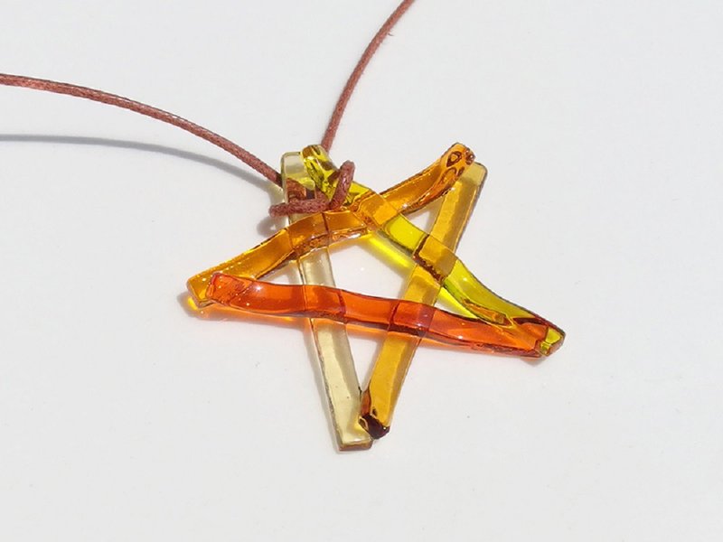ガラスのお星様(スター【イエロー】)ネックレス【受注制作】 - 項鍊 - 玻璃 黃色