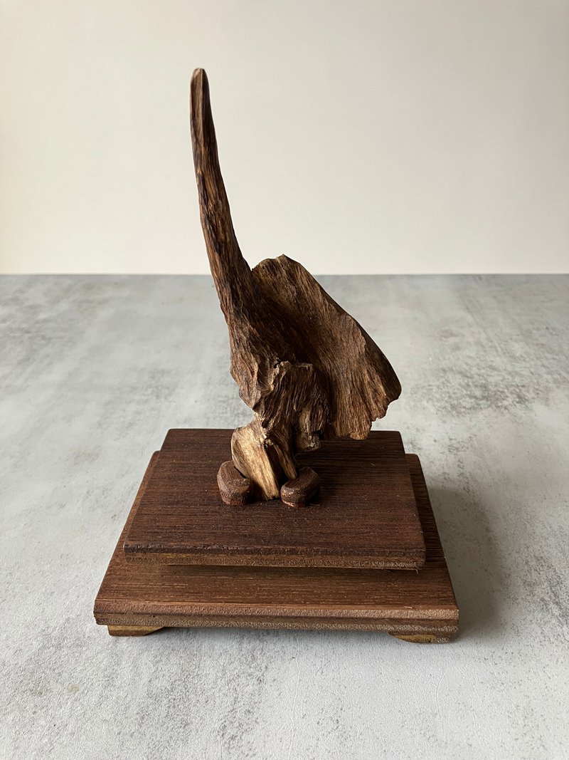 【重油款】野生達拉干沉香 桌上小擺件(26.7g)送底座 - 香氛/精油/擴香 - 木頭 