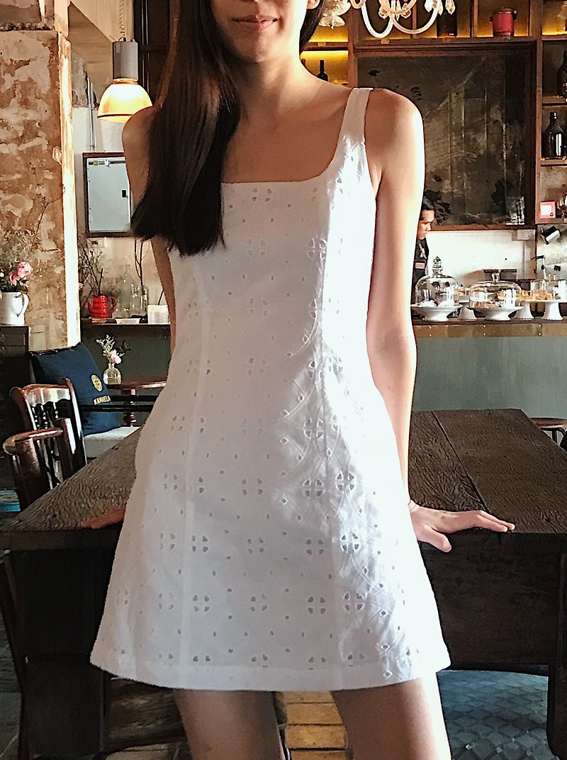 Siena Lace Dress - Butterfly lace - 連身裙 - 棉．麻 白色