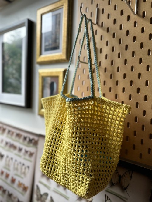 Clare V. Sandy Bag in Yellow