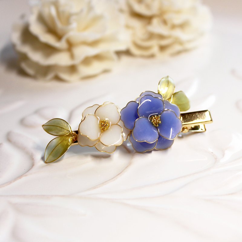 [Lan Haitang] Blue Bronze resin fresh plant flower hairpin single - Hair Accessories - Resin Blue