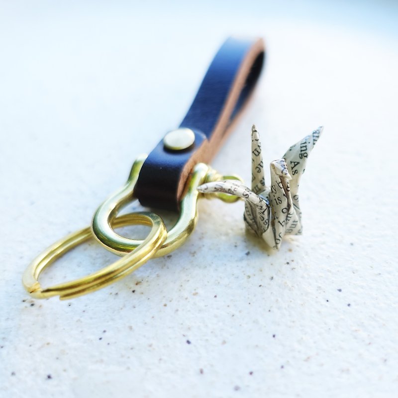 Paper crane leather key ring | Customized drawings | Couple models | - ที่ห้อยกุญแจ - หนังแท้ สีนำ้ตาล