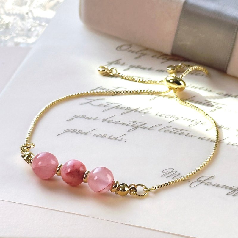 Love Crystal Rose Quartz Bracelet - สร้อยข้อมือ - หยก สึชมพู