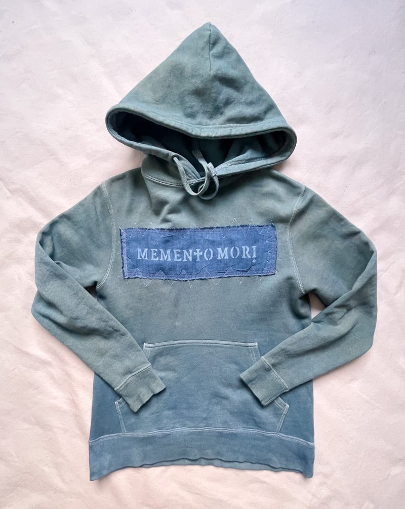 Peace hoodie Indigo dyed 藍染 aizome 泥染 髑髏 絞り shibori Patchwork - 女上衣/長袖上衣 - 棉．麻 藍色