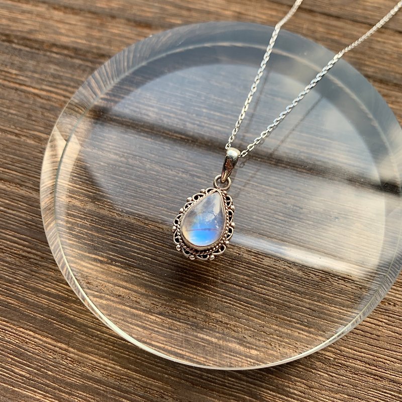 Moonstone 925 sterling silver water drop elegant lace necklace Nepal handmade silver - Necklaces - Gemstone Blue