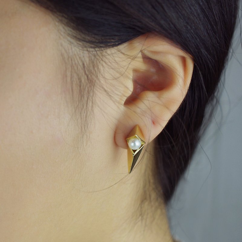 Golden triangle pearl earrings Posh Vega Earrings Gold - Earrings & Clip-ons - Sterling Silver Gold