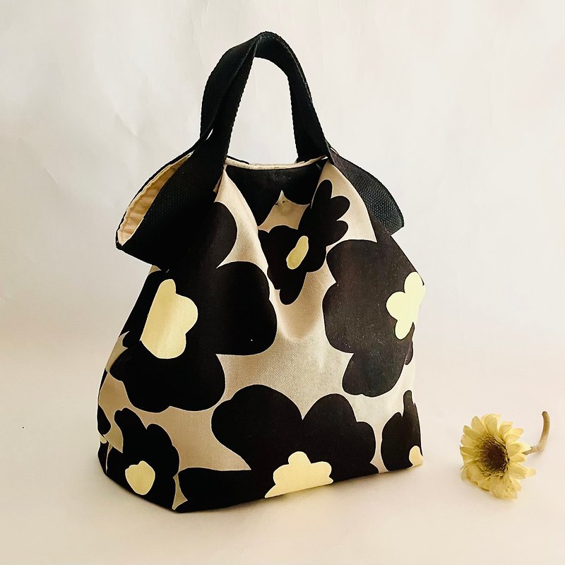 Poppy flower. Tote bag. Inside pocket. Japanese design cloth - Handbags & Totes - Cotton & Hemp Black