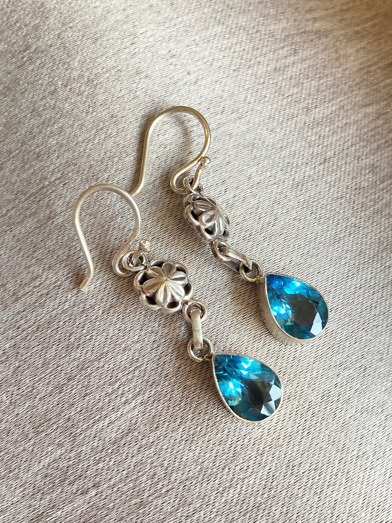 Natural Swiss blue earrings made in Nepal 925 sterling silver - Earrings & Clip-ons - Gemstone Blue