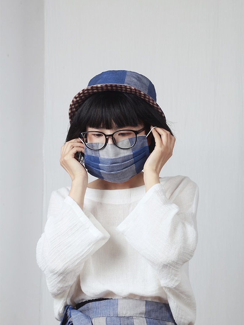 織布云麻麻-原創設計亞麻透氣口罩套子裝飾套 非一次性口罩 - 口罩/口罩收納套 - 棉．麻 藍色